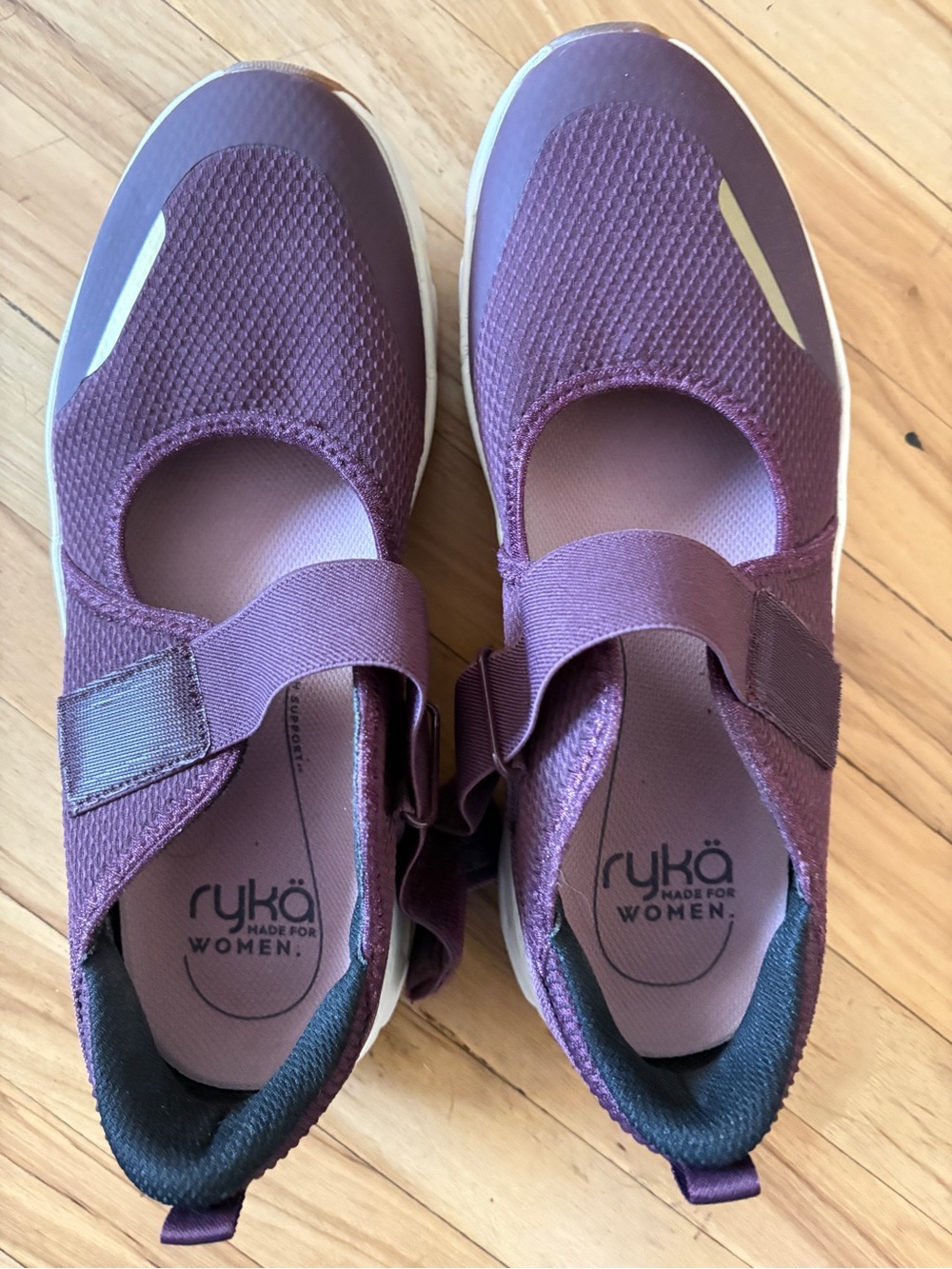 Ryka Devotion Women’s Mary Jane 9.5 W
